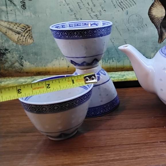 VINTAGE CHINESE RICE PATTERN PORCELAIN TEAPOT & 3 CUPS BLUE & WHITE CHINA - Picture 16 of 16